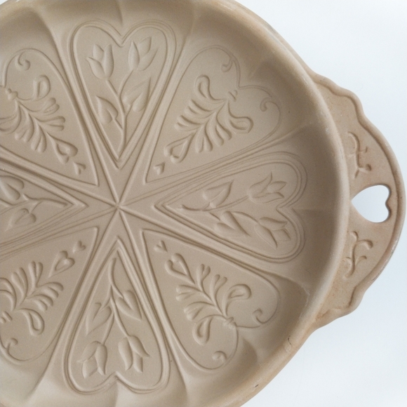 Vintage Brown Bag Cookie Art Hearts And Flowers Shortbread Cookie Mold Stoneware - Picture 3 of 7